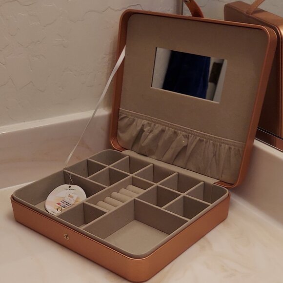 Coral Jewelry Travel Case - Picture 11 of 15